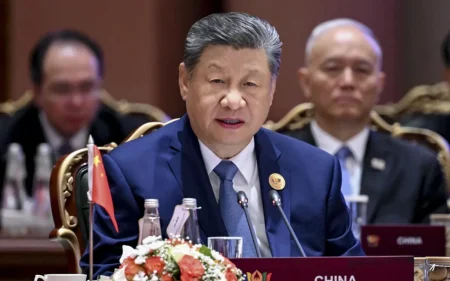 Si Cinpin BRICS-i qlobal Cənubla birləşməyə çağırdı